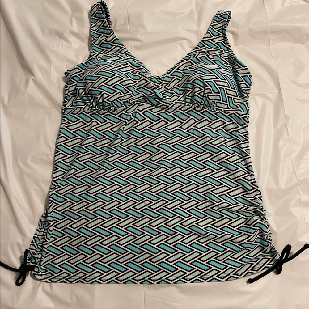 St Johns Bay Tankini with adjustable straps